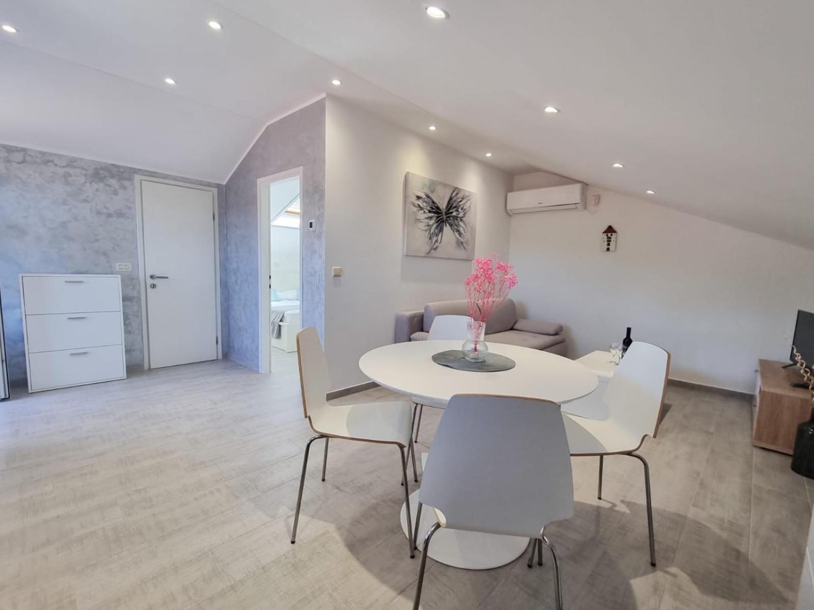 Apartments Miovic Molunat Exterior photo